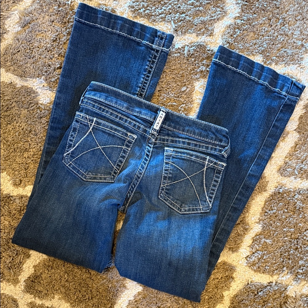 ARIAT Youth size 12 Classic Blue Denim Women's Jeans